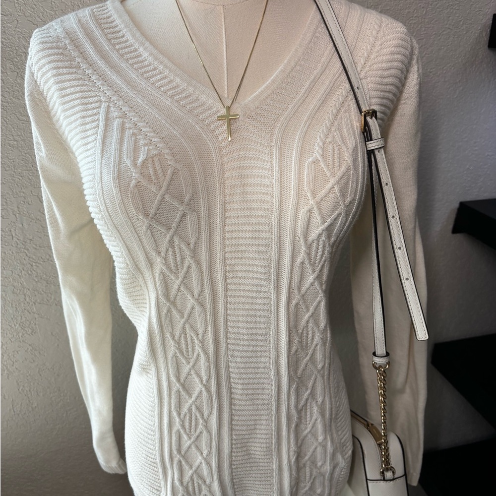 Talbots White V-Neck Cable Knit Sweater